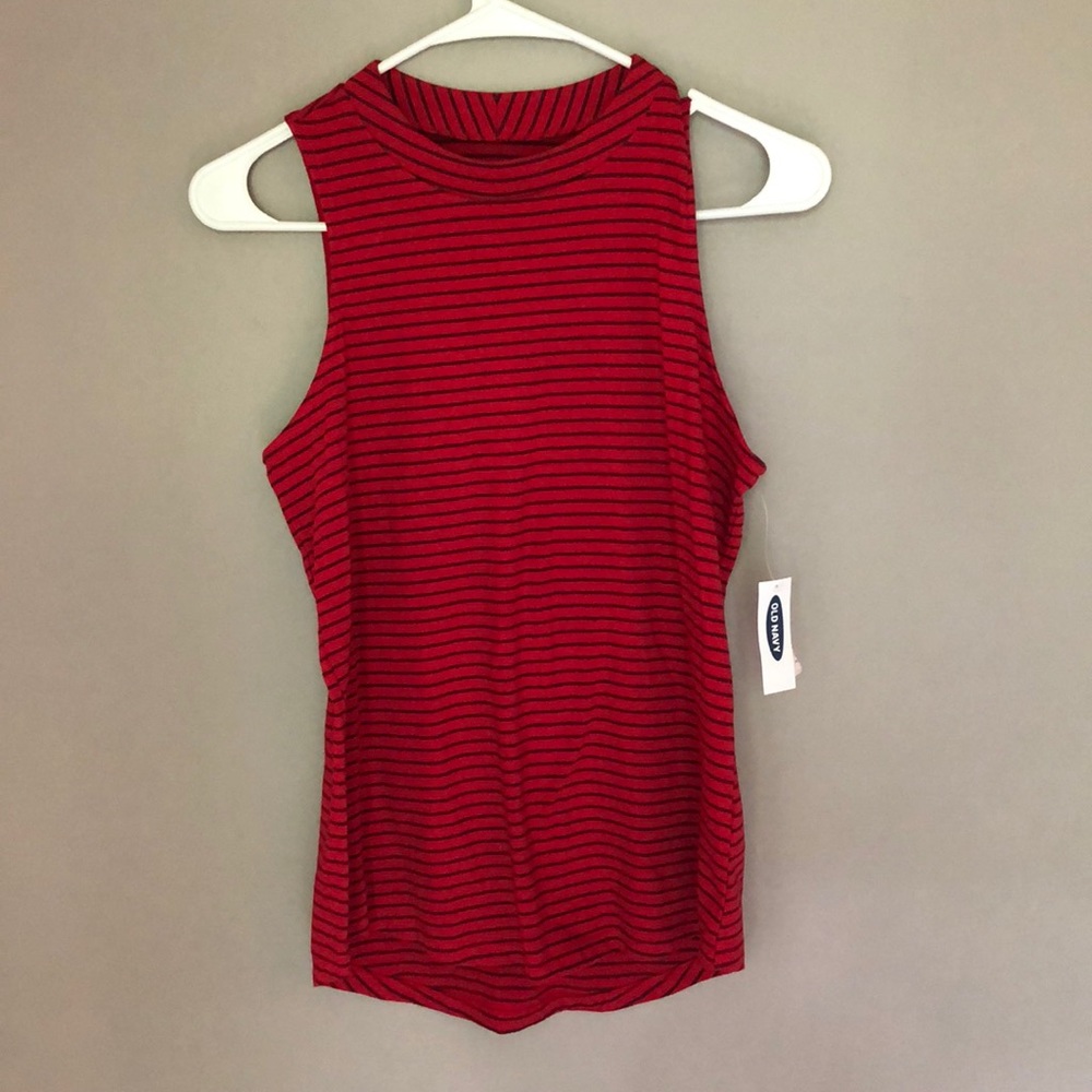 Old Navy sleeveless tee